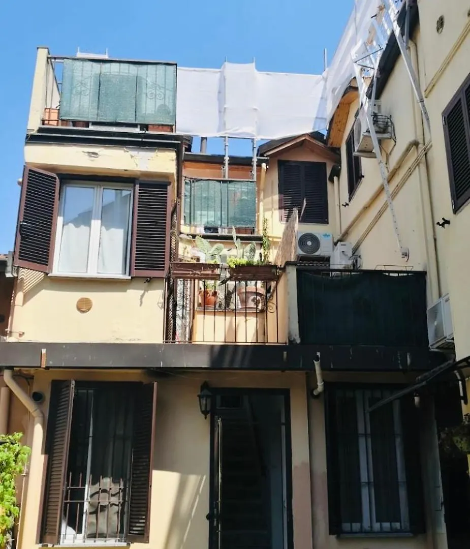 Pretty Little Home Milan Apartment
